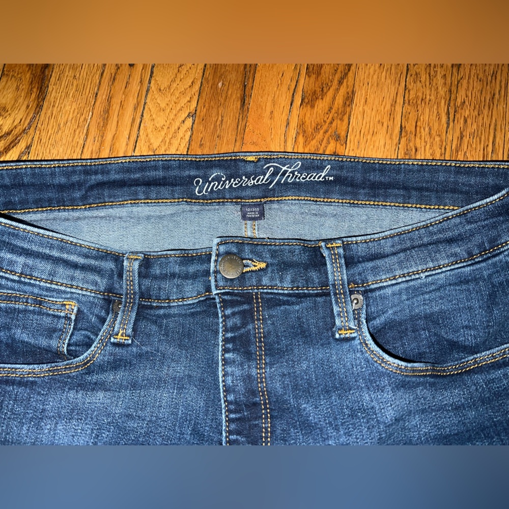 Target Universal Thread Jean.